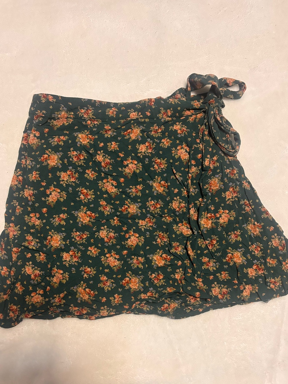 American eagle size XS  Floral Tie-Waist A-Line Skirt in Dark Green